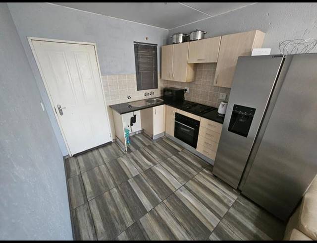 2 BEDROOM TOWNHOUSE FOR SALE IN KLIPPOORTJIE